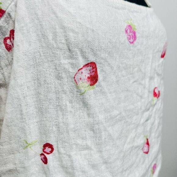 BP Puff Sleeve Crop Top in Tossed Berrries Medium - Picture 5 of 16